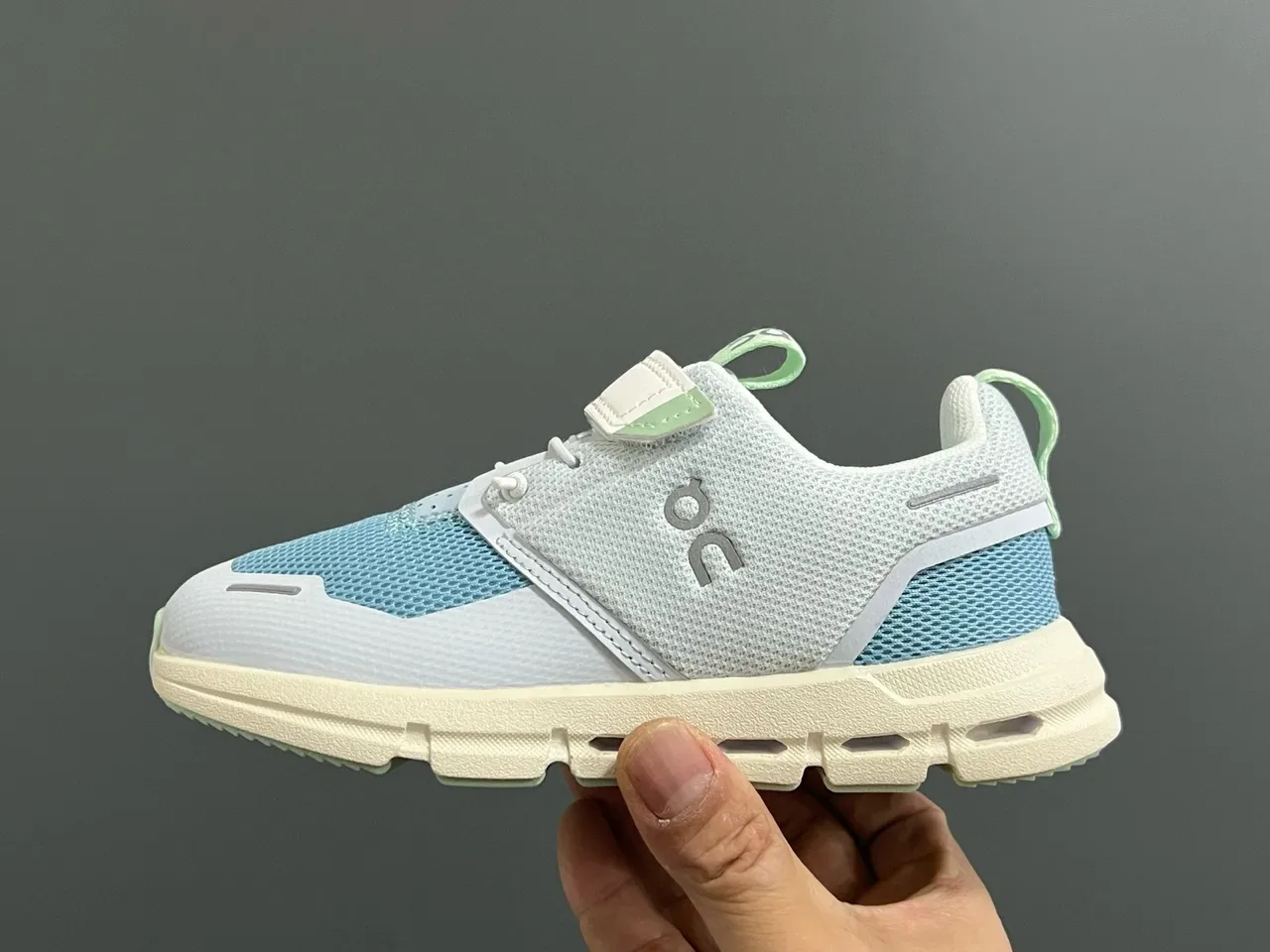 On Cloudmonster Green White Laceless Velcro Strap Breathable Mesh Upper Lifestyle Sneakers 22