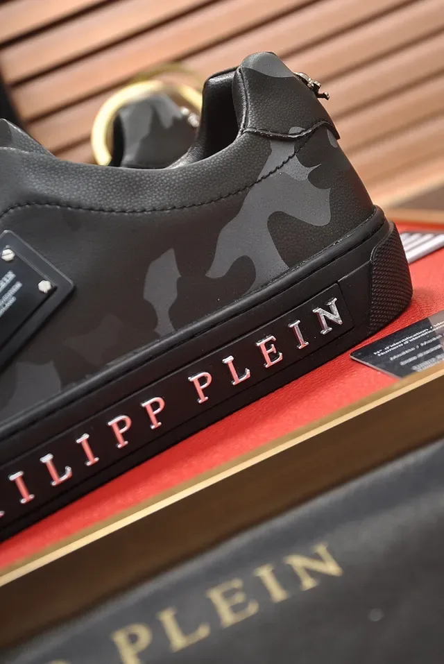 Philipp Plein حذاء رياضي أسلوب حياة من الجلد مطبوع كاموفلاج 2
