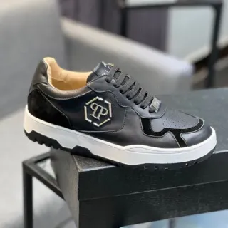 Philipp Plein Lifestyle Sneaker Black White Hexagonal PP Logo Mixed Leather And Suede Upper Lifestyle Sneakers