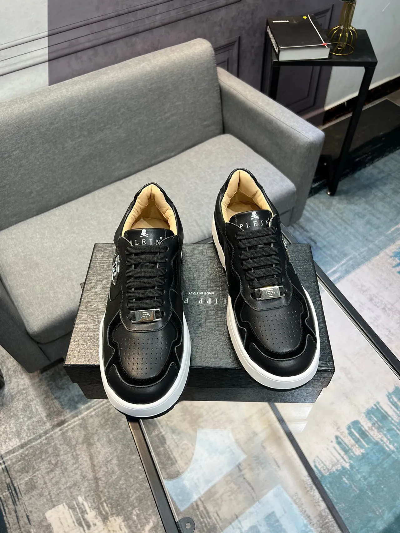 Philipp Plein Lifestyle Sneaker Negro Blanco Hexagonal PP Logo Cuero Y Ante Parte Superior Lifestyle Sneakers 5