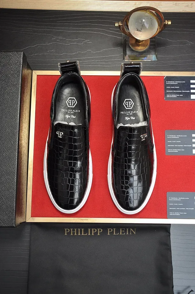 Philipp Plein স্লিপ-অন ক্রোক-এমবসড কালো ও সাদা লাইফস্টাইল স্নিকার 9