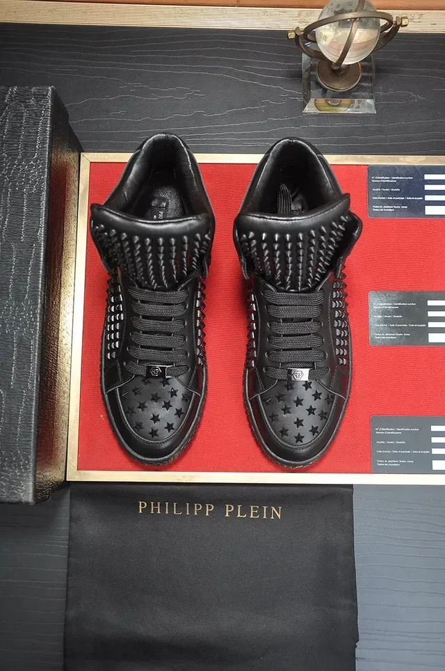 Philipp Plein स्टड एम्बेलिश्ड हाई टॉप काला लाइफस्टाइल स्नीकर 3