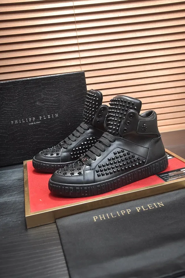 Philipp Plein स्टड एम्बेलिश्ड हाई टॉप काला लाइफस्टाइल स्नीकर 5