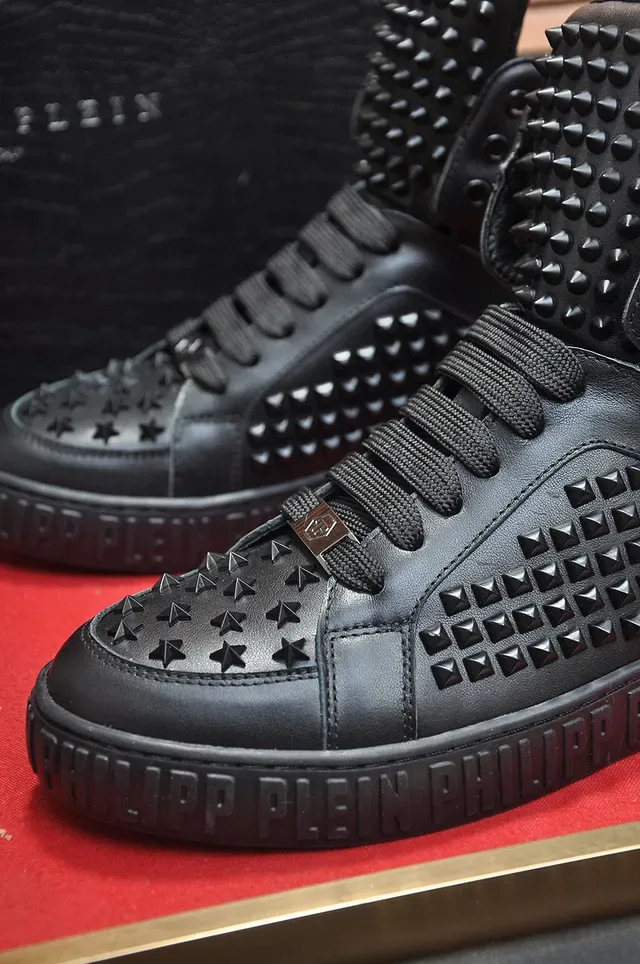Philipp Plein स्टड एम्बेलिश्ड हाई टॉप काला लाइफस्टाइल स्नीकर 8