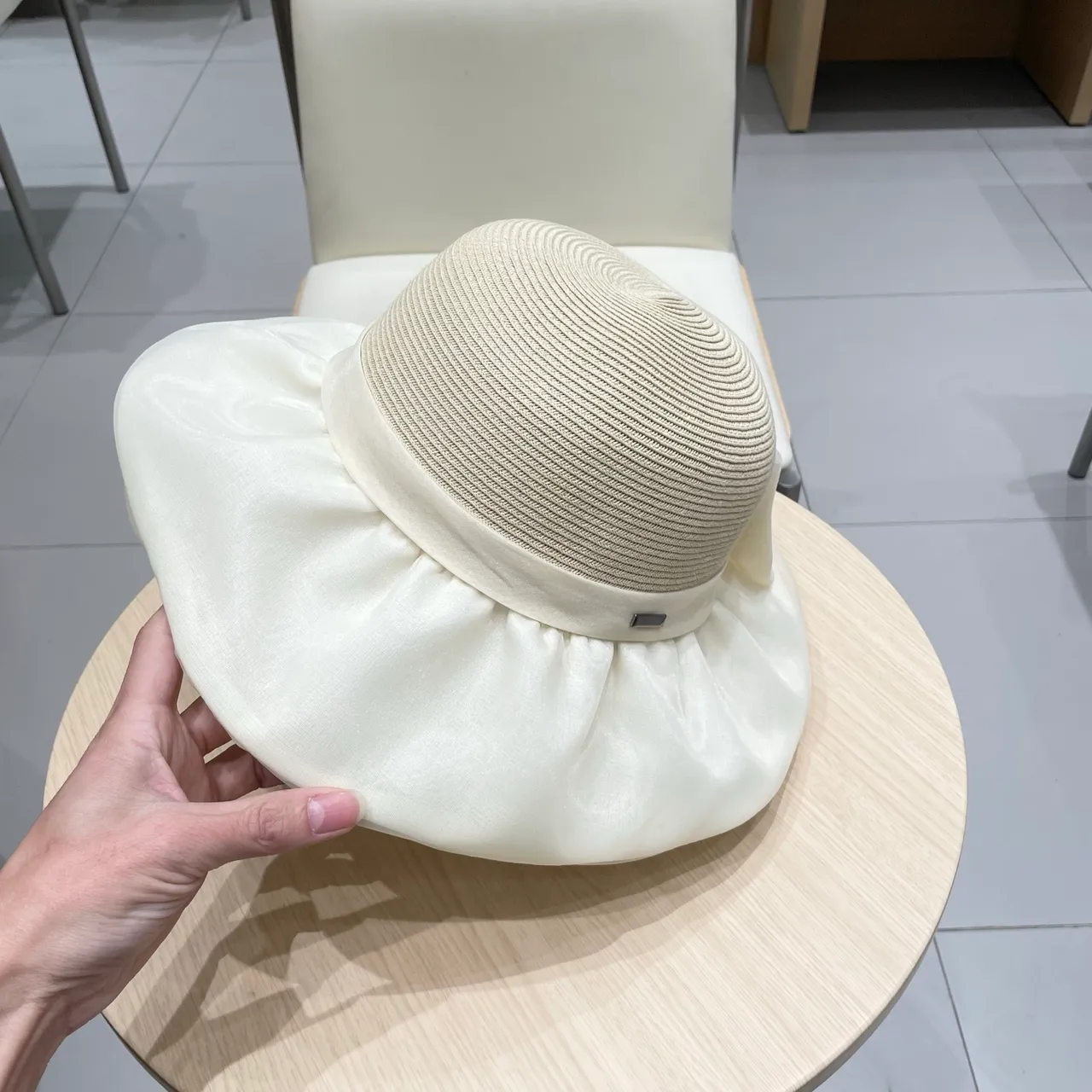 Prada Beige White Woven Straw Crown Wide Floppy Brim Fedora 4