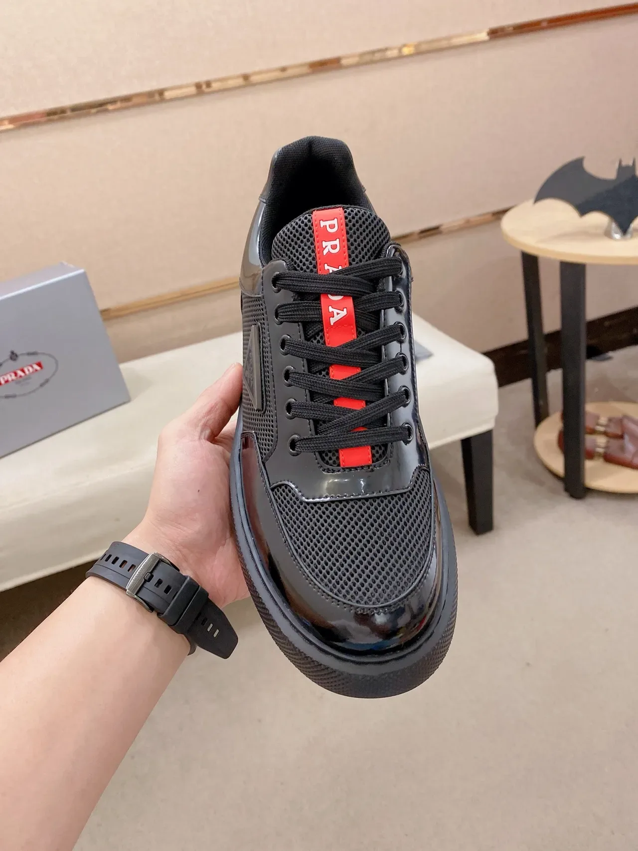 Prada Cloudbust Tênis Lifestyle Preto Patent e Malha 6
