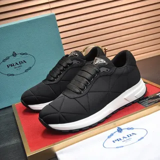 Prada Cloudbust sneakers lifestyle en nylon noir matelassé