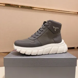 Prada Cloudbust Tênis Lifestyle Cinza e Branco
