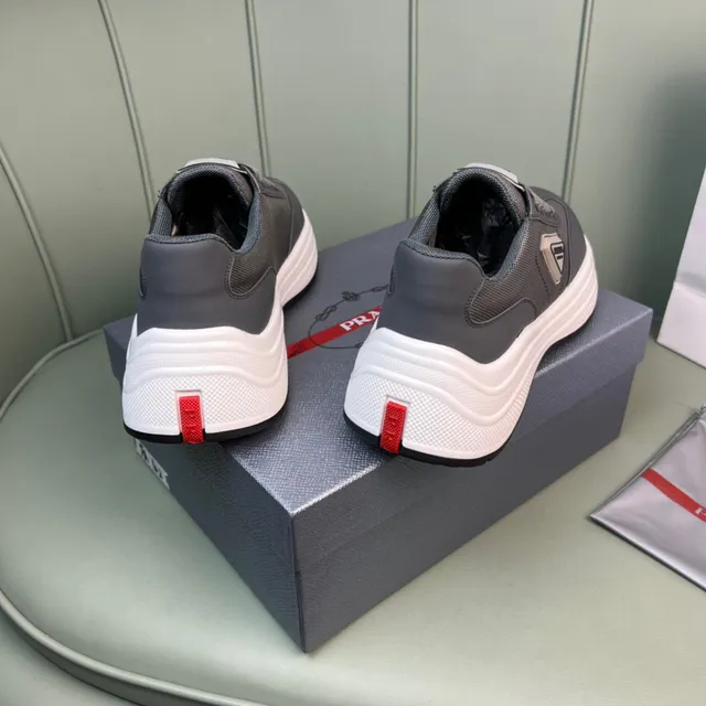 Prada Cloudbust Gray White Chunky Platform Sole Mixed-Material Upper Lifestyle Sneakers 3