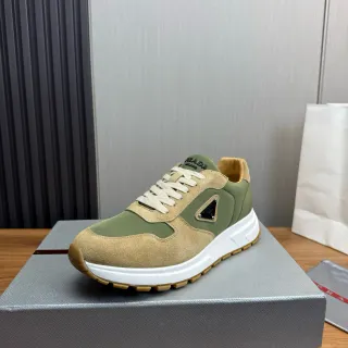 Prada Cloudbust जैतून हरा और भूरा लाइफस्टाइल स्नीकर