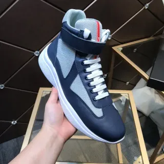 Prada Linea Rossa 海军蓝和灰色高帮生活方式运动鞋