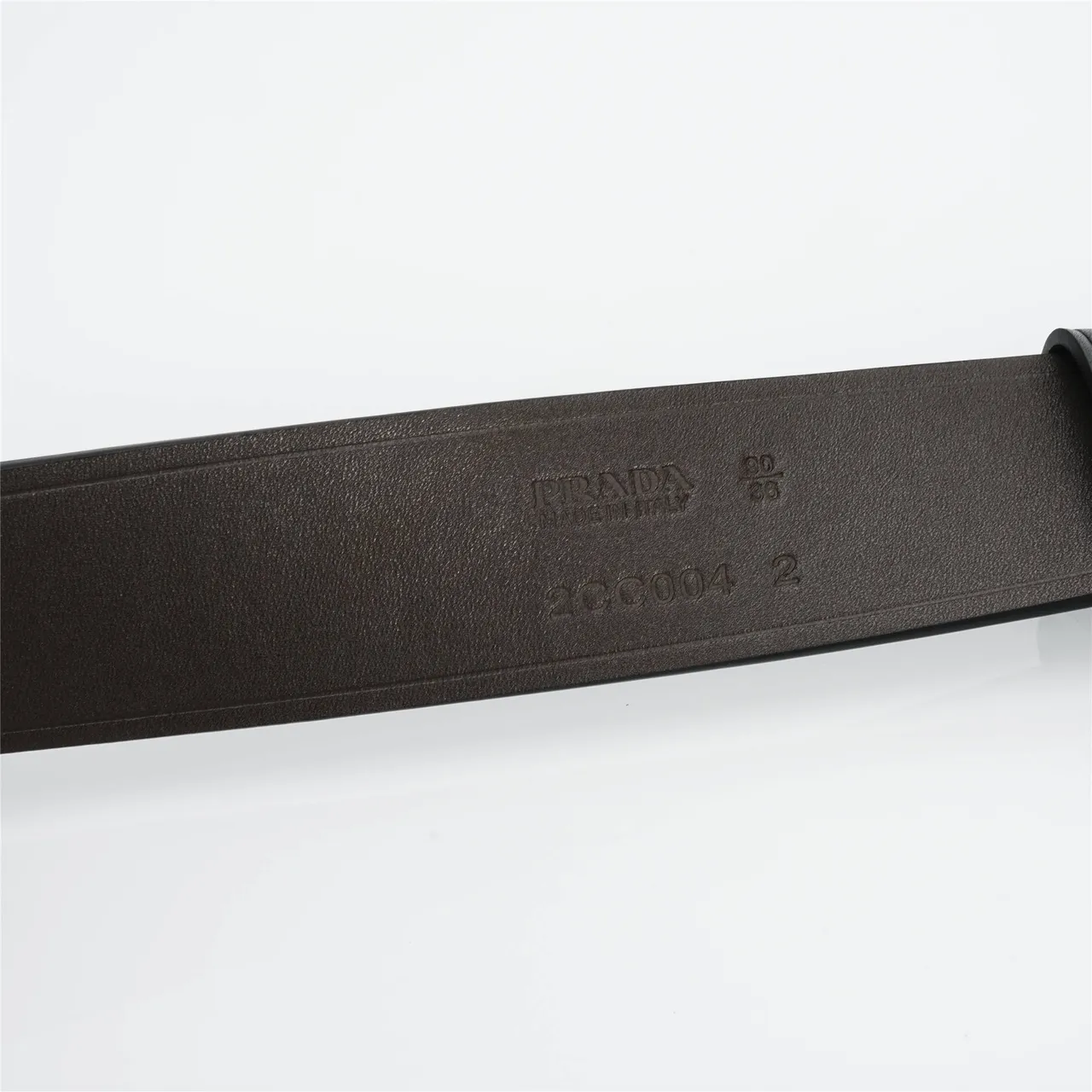Prada Boucle Ovale Ceinture en Cuir Noir 9