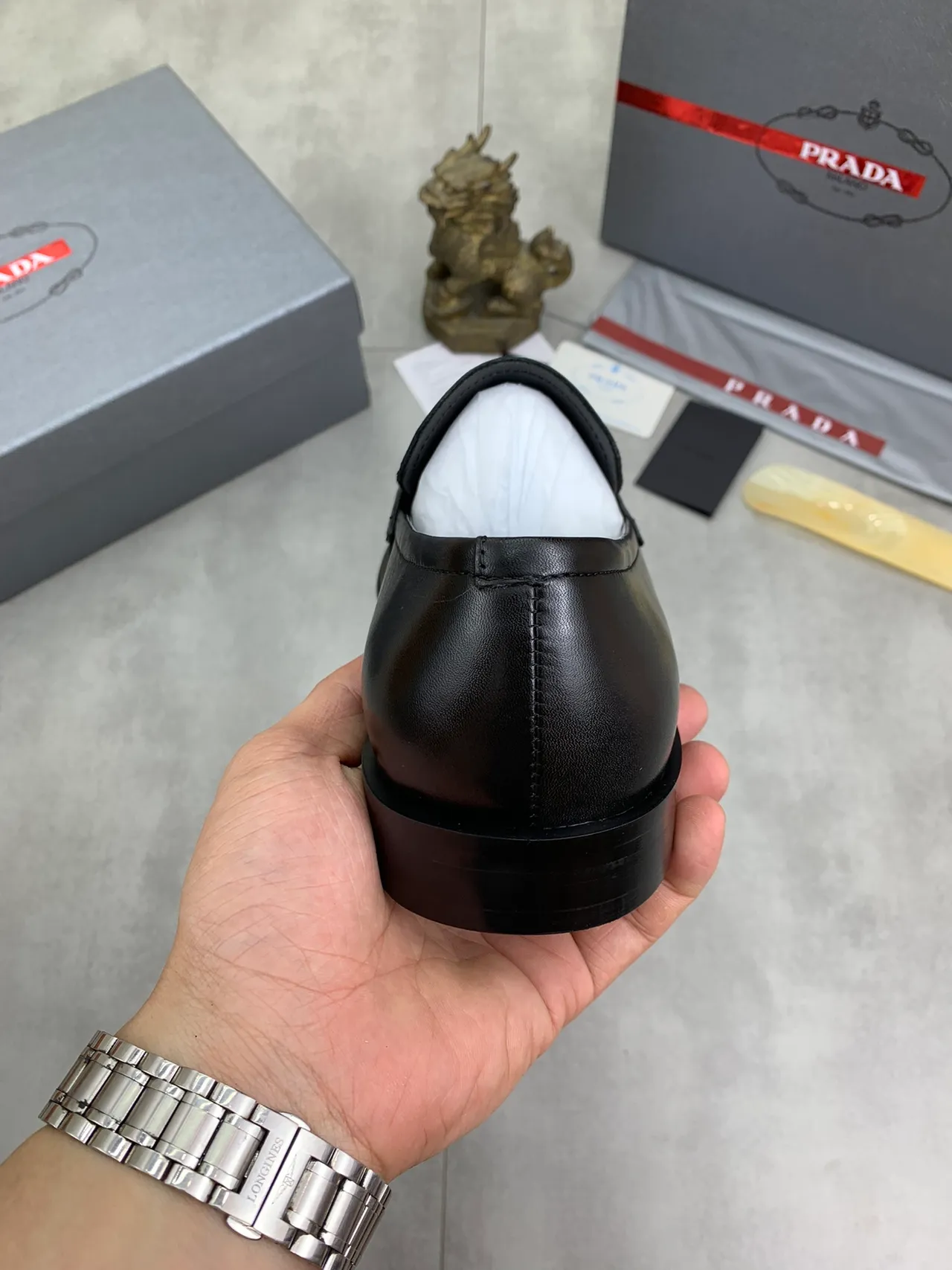 Prada Penny Loafer काले चमड़े के लोअफर 4