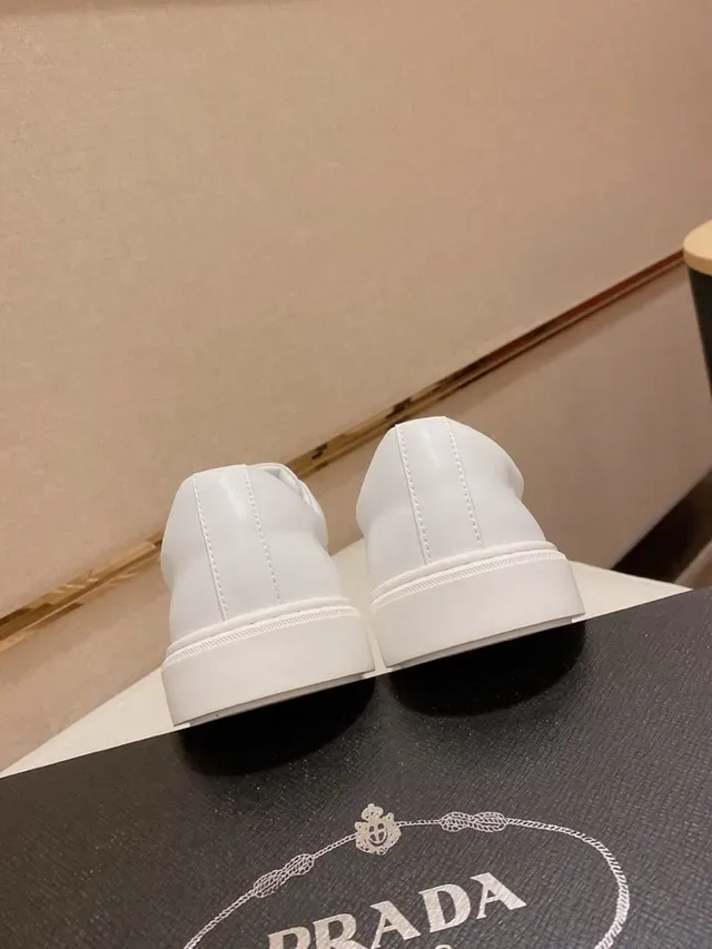 Prada White Black Low-Top Smooth Leather Upper Lifestyle Sneakers 3