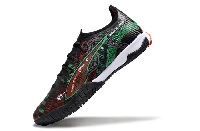 Puma 黑绿 纹理合成上层 几何图案叠加 室内足球鞋 3
