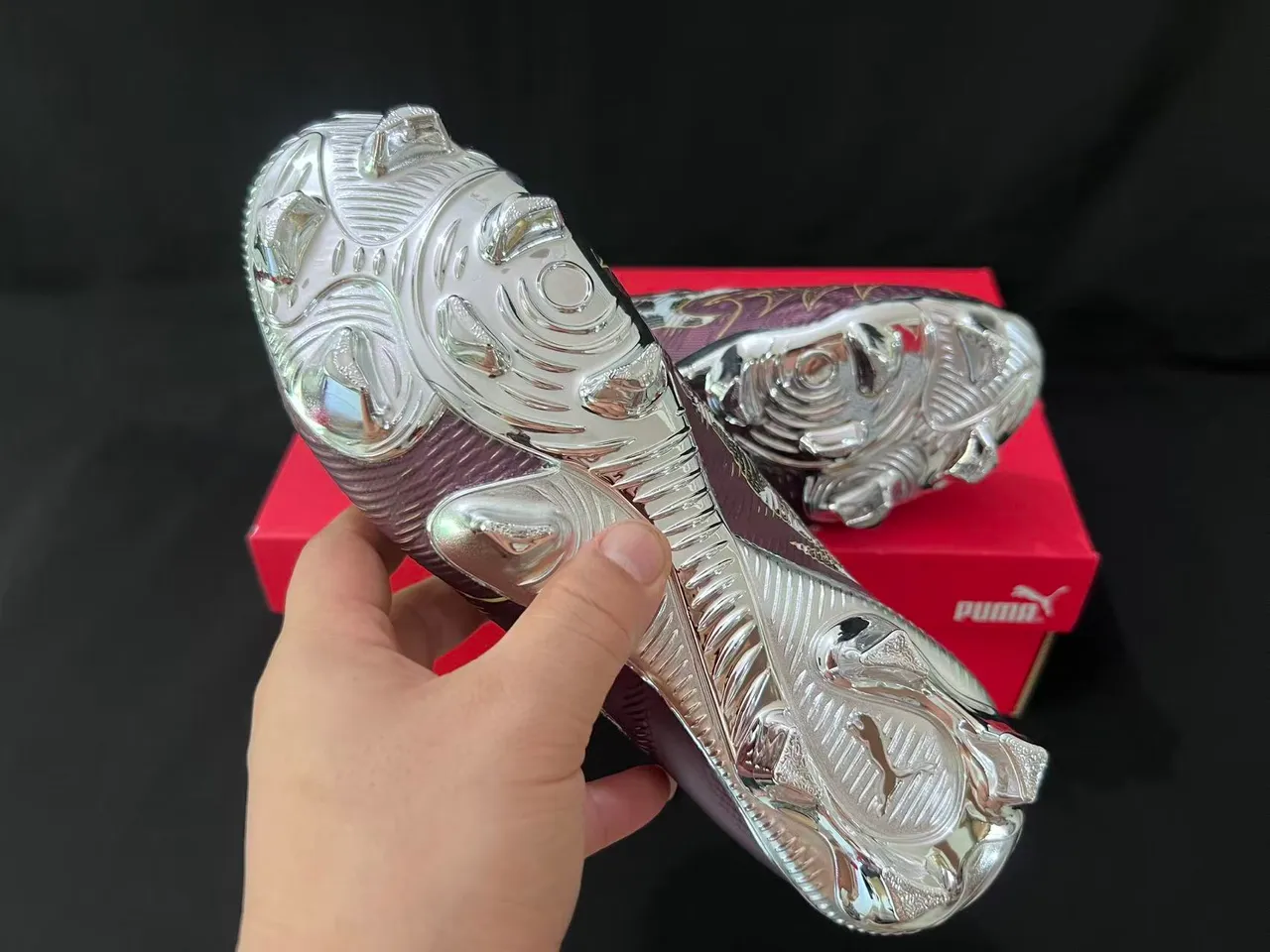 Puma Future Z Chaussures de football burdeos flammes métalliques pour terrain ferme 2