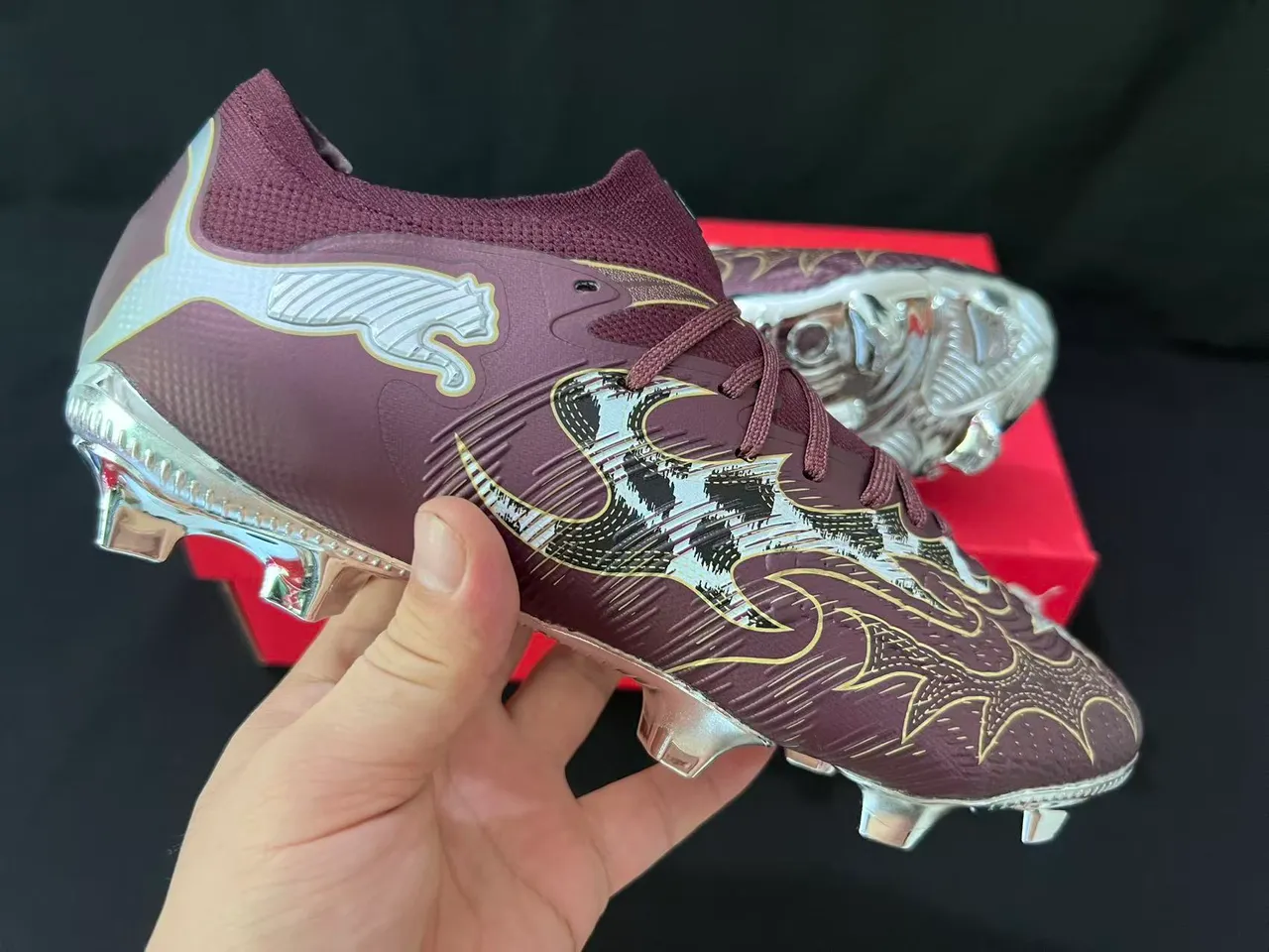 Puma Future Z Chaussures de football burdeos flammes métalliques pour terrain ferme 6