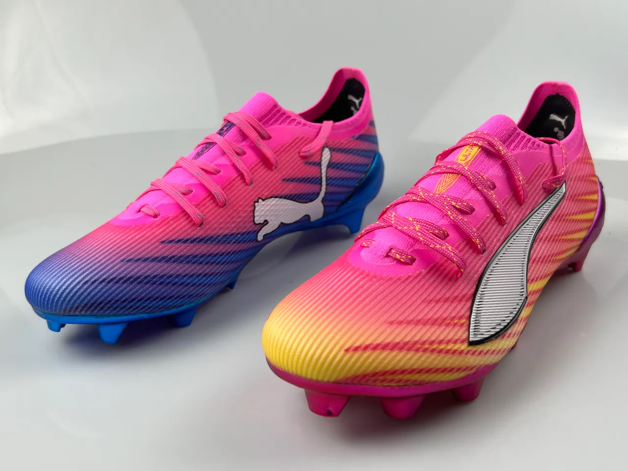 Puma Future Z 粉色 黄色 针织 渐变 鞋面 集成 鞋带 硬地 足球鞋 2