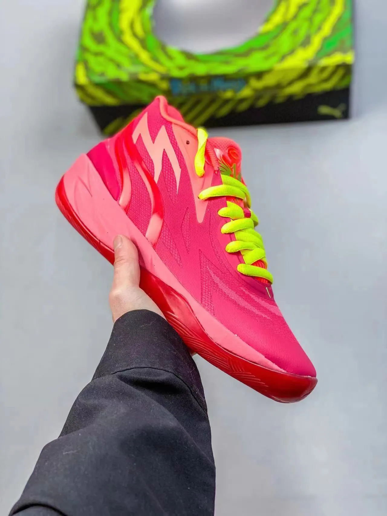 Puma Ramelo Bauer Personal Second Generation Chaussures de basket en rose vif et vert néon 3