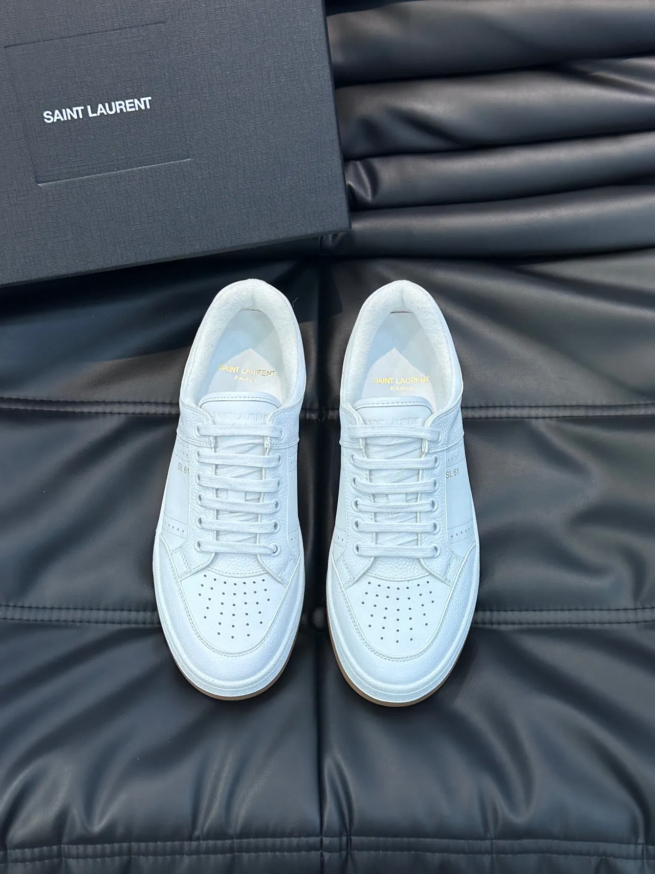 Saint Laurent SL 61 सफेद टेक्स्चर्ड लेदर लाइफस्टाइल स्नीकर 2