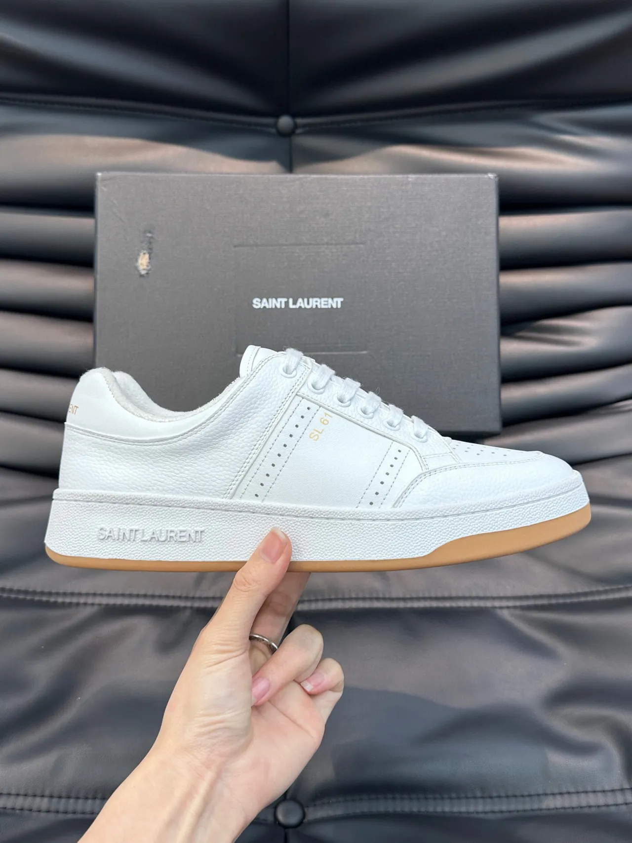 Saint Laurent SL 61 सफेद टेक्स्चर्ड लेदर लाइफस्टाइल स्नीकर 4