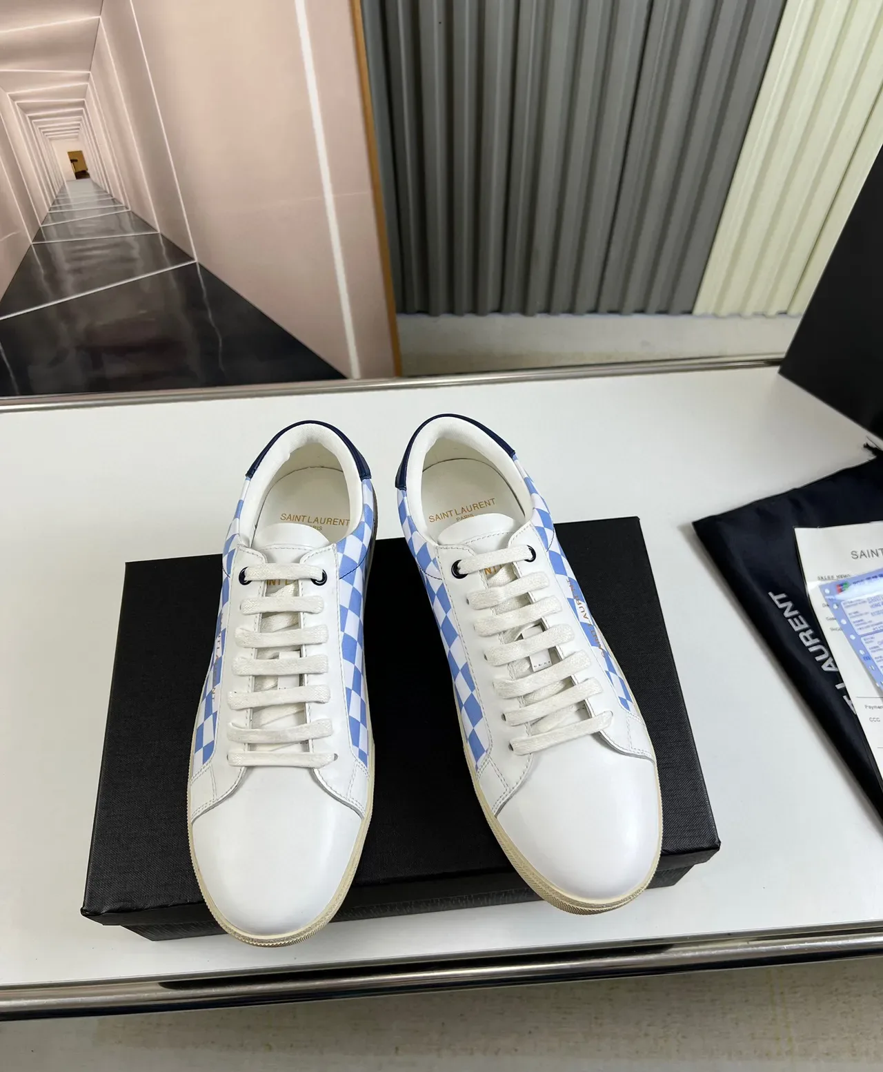 Saint Laurent Sneakers Lifestyle Blances et Bleues Low-Top Panel Damier 8