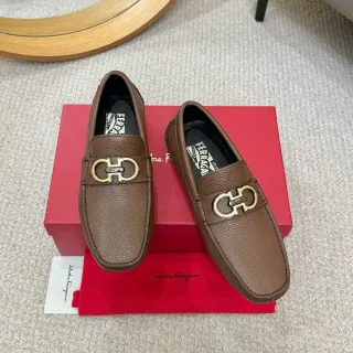 Salvatore Ferragamo Gancini أحذية ليفر بني جلد مقوى