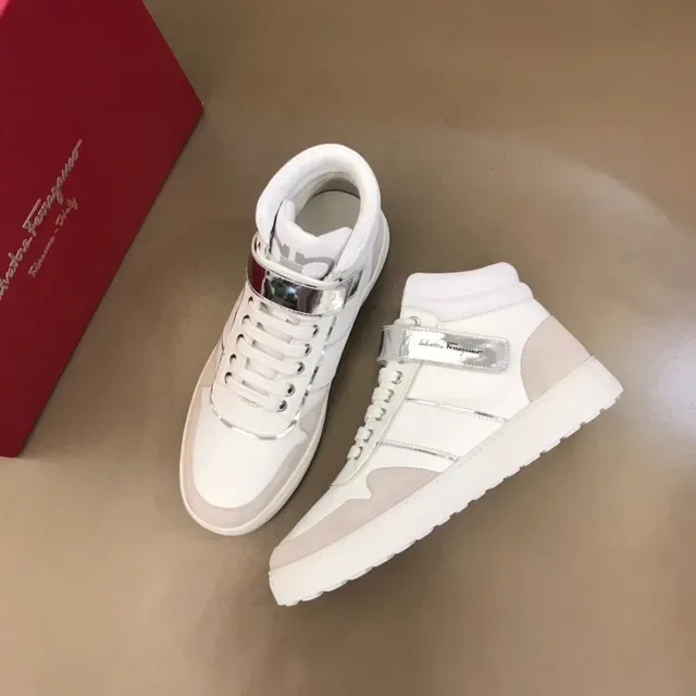 Salvatore Ferragamo Tênis Branco Prateado De Couro E Tecido De Alto 9