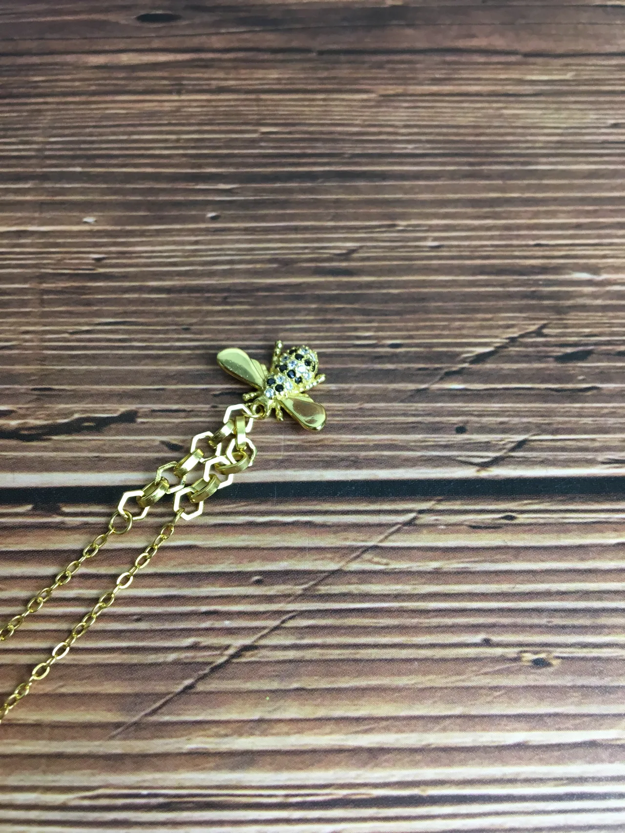 Swarovski Colgante de Abeja Collar de Cristal de Tono Dorado 8