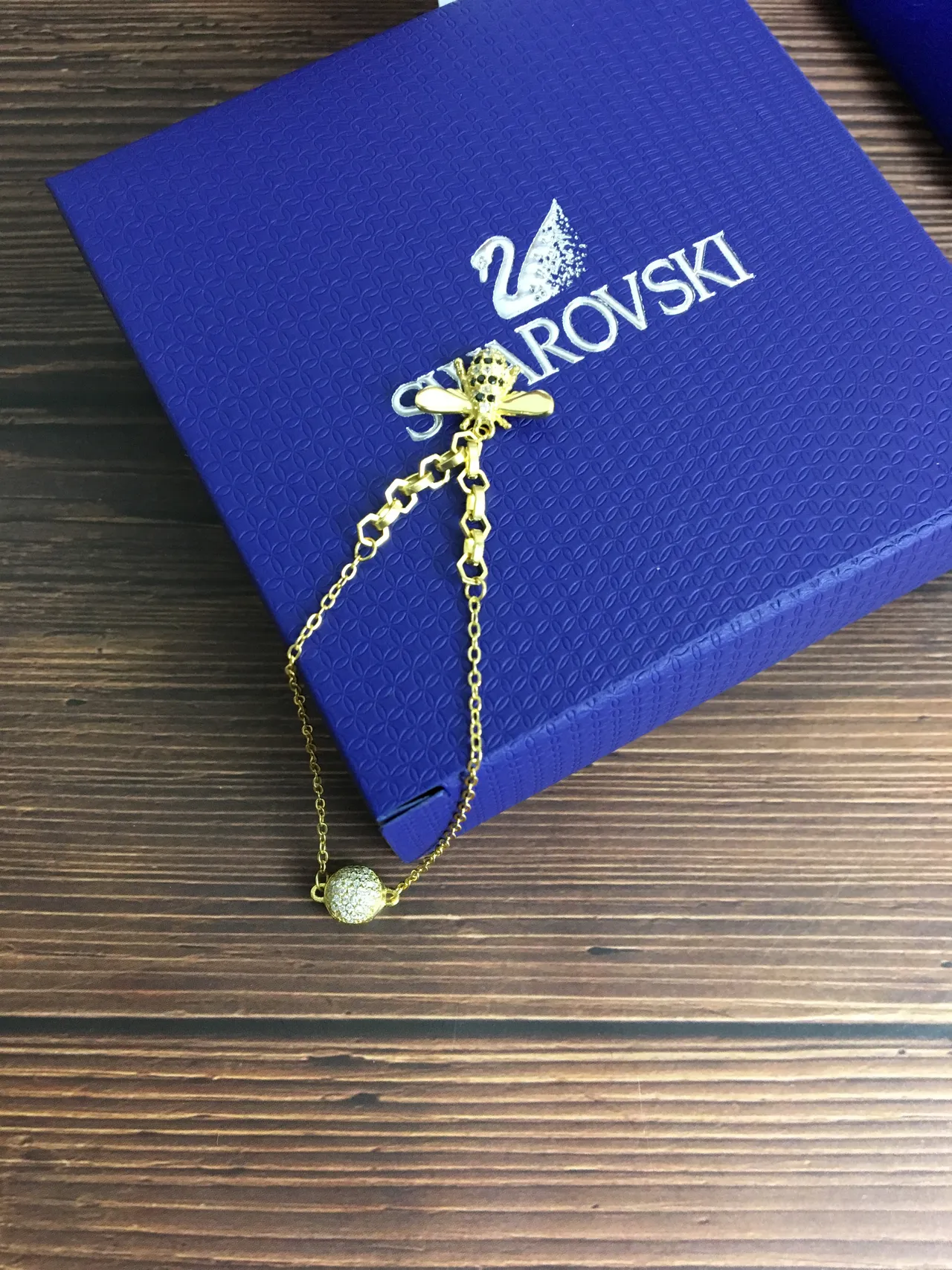 Swarovski Colgante de Abeja Collar de Cristal de Tono Dorado 9