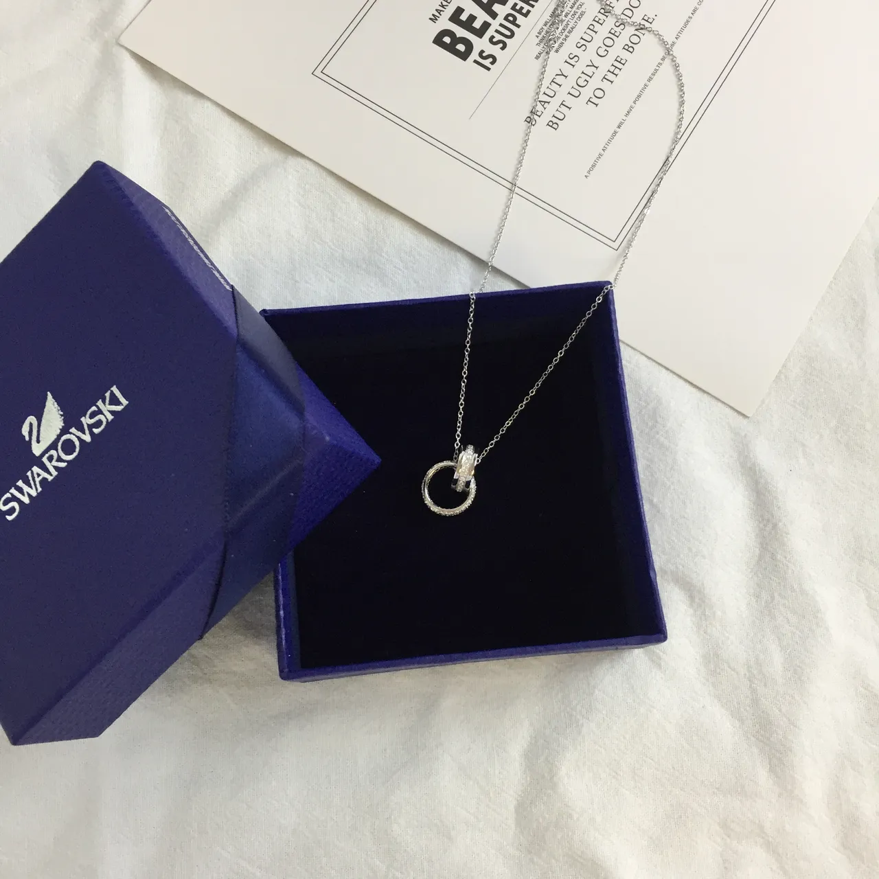 Swarovski حلقة متشابكة Pavé بلور قلادة 3