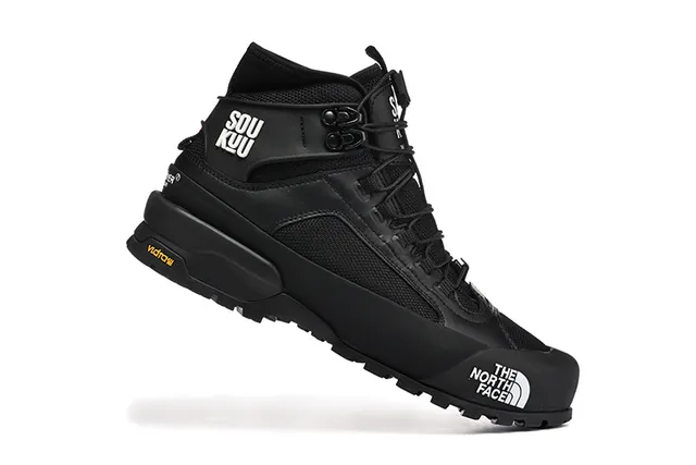 The North Face حذاء مشي بني بيج عالي الرقبة متين 7