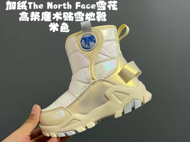 The North Face Botas de Nieve Azul Marino Aislante acolchado con estampado de copo de nieve 5