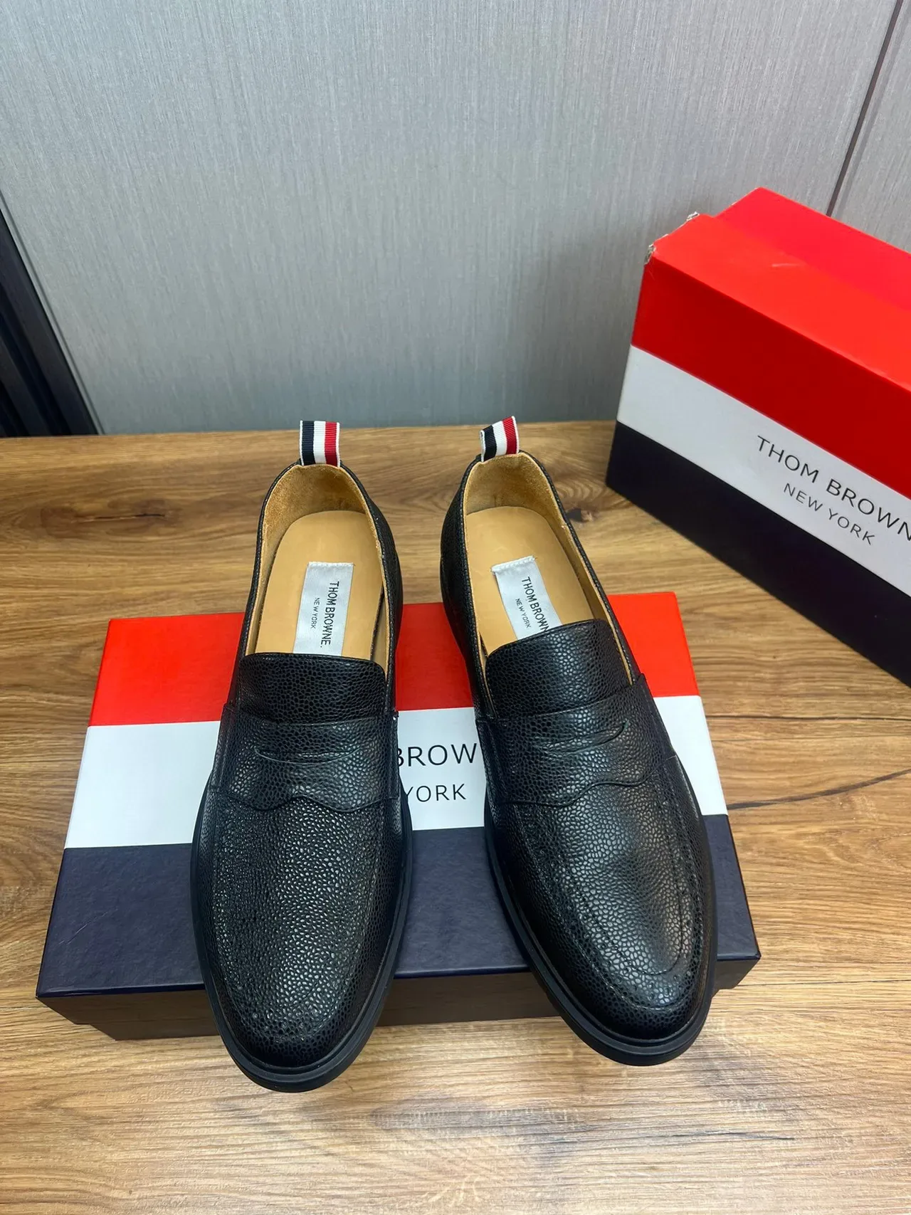 Thom Browne Penny Loafer কালো দানেদার চামড়া লোফার 2