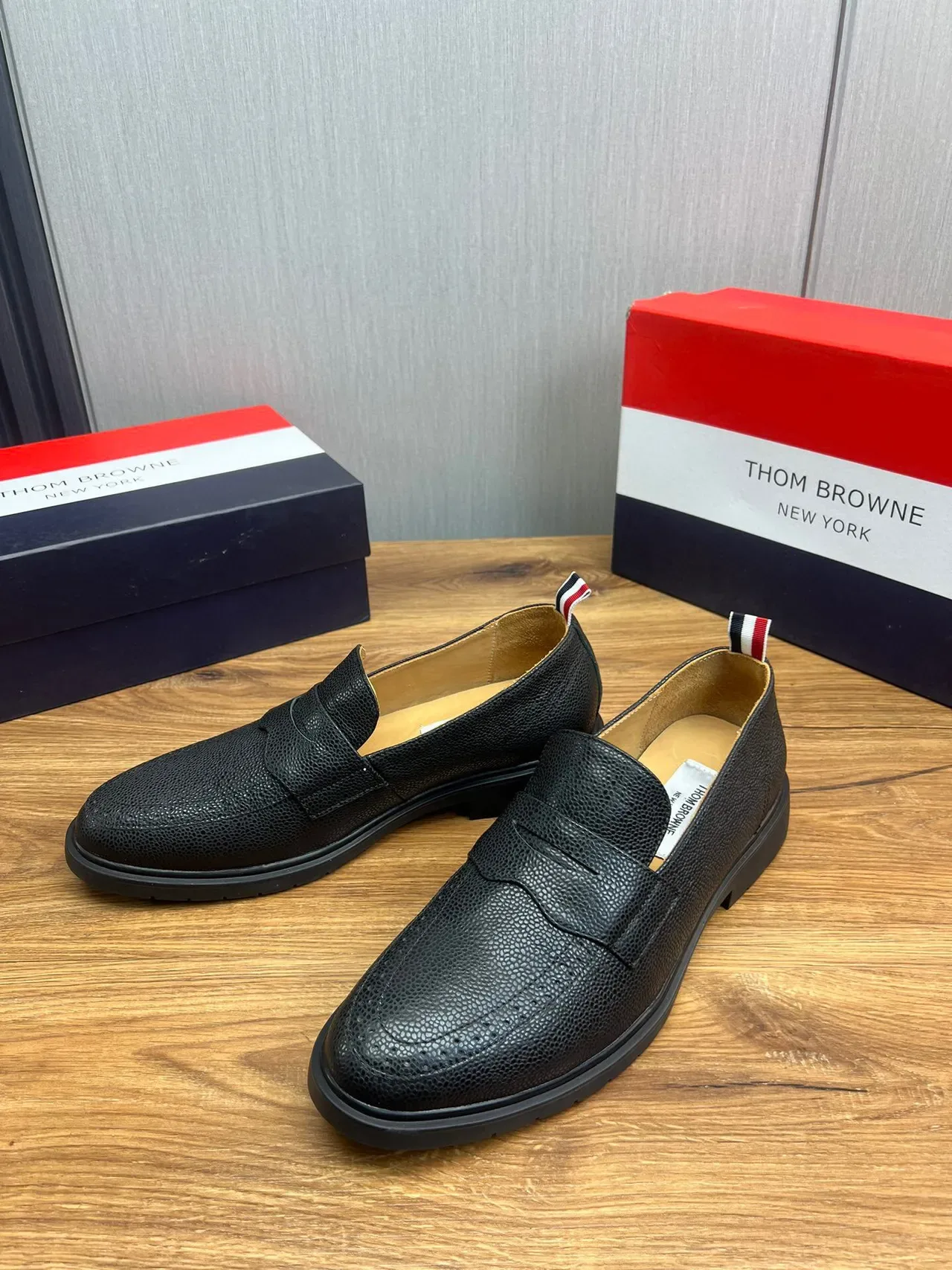 Thom Browne Penny Loafer কালো দানেদার চামড়া লোফার 3