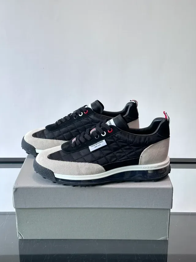 Thom Browne نايلون مبطن و سويد Air Runner لايف ستايل سنيكرز 5