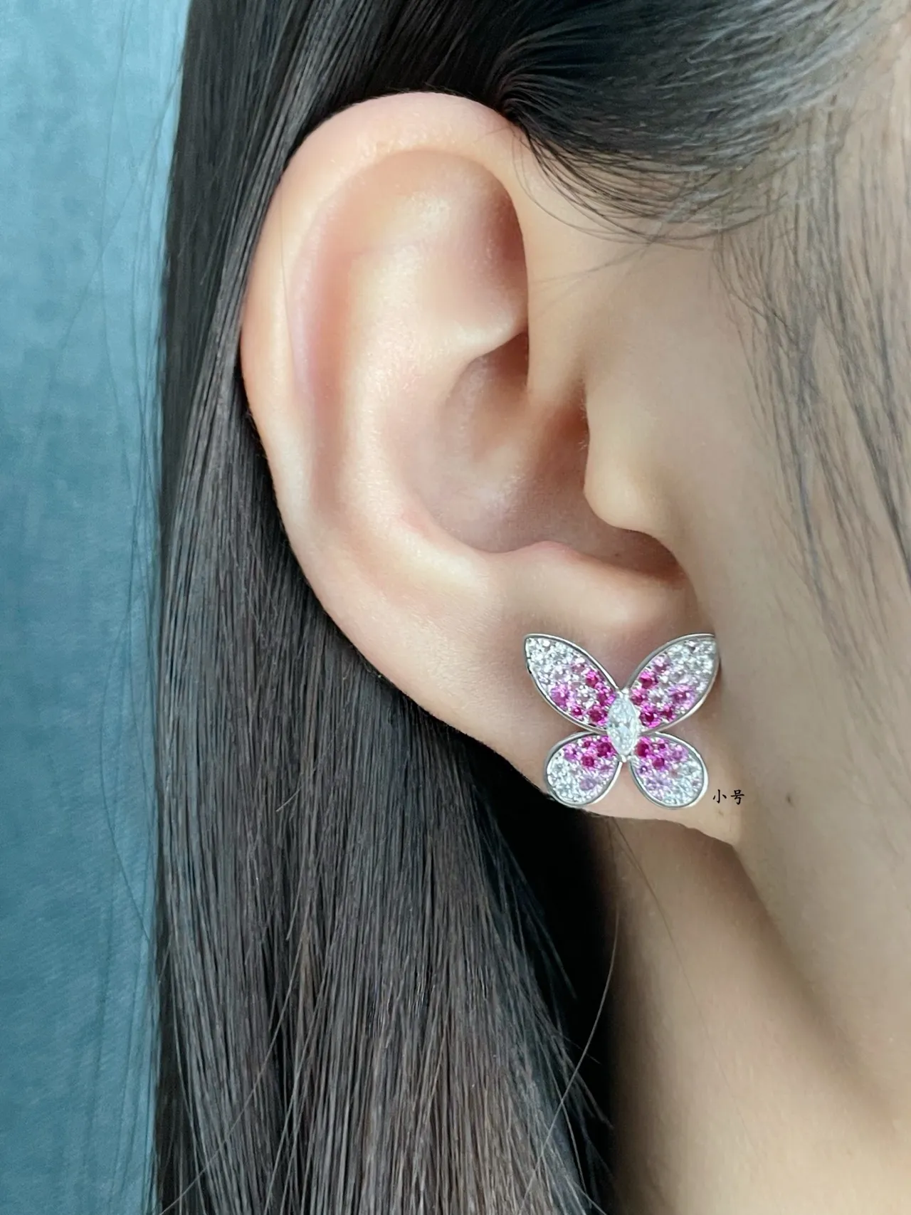 Tiffany & Co. तितली Pavé गुलाबी और सफेद जेमस्टोन स्टड ईयरिंग्स 9