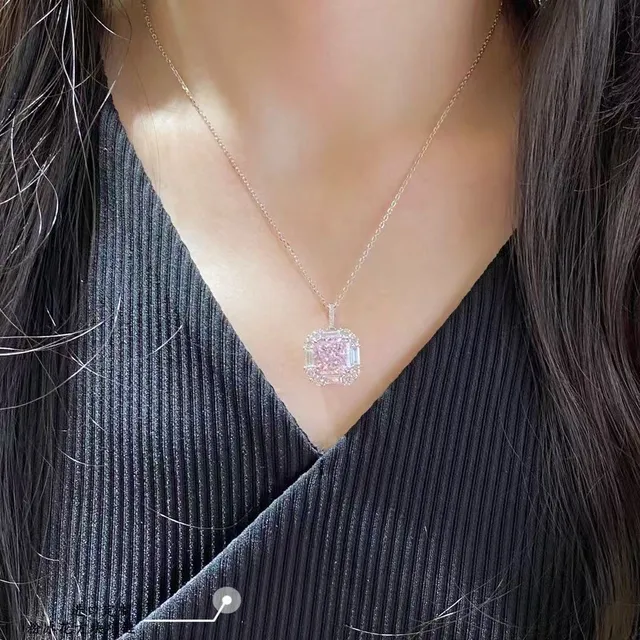 Tiffany & Co. गुलाबी चांदी वर्गीय कुशन-कट केंद्रीय पत्थर बैगेट-और-राउंड हेलो सेटिंग हार 9