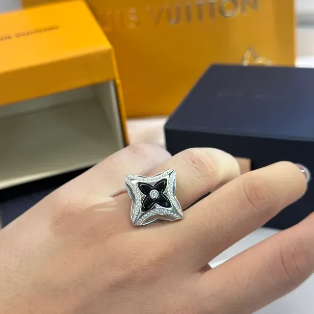 Tiffany & Co. 银蓝镂空星星图案抛光金属戒指 4
