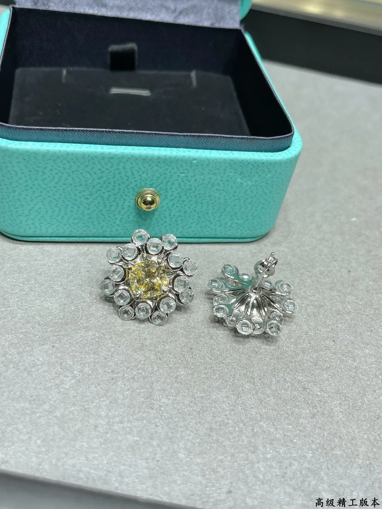 Tiffany & Co. أقراط أصفر وسادة halo cluster 3