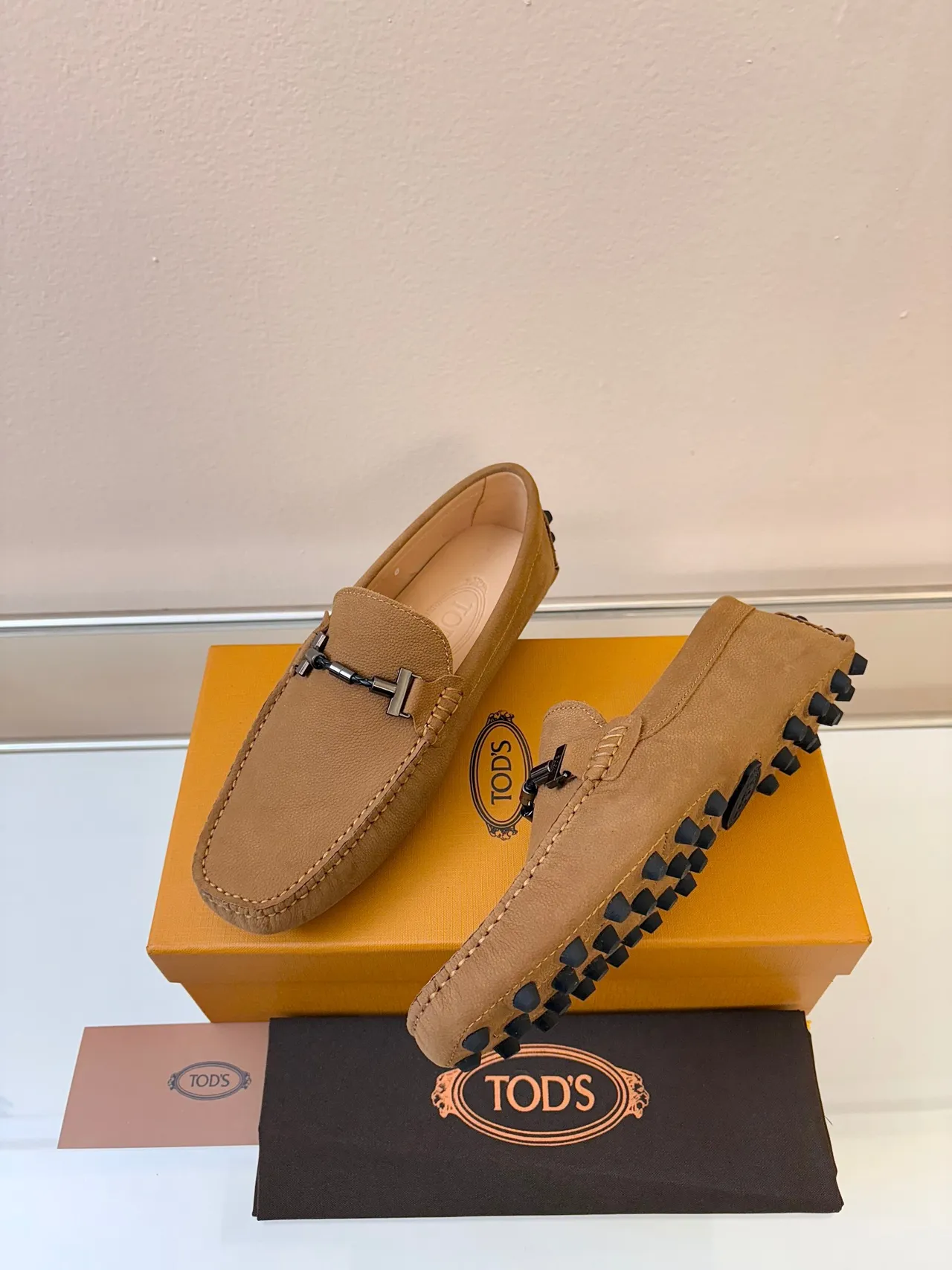 Tod's Gommino Loafer Marrón Cuero granulado Hebilla de caballo Loafer 2