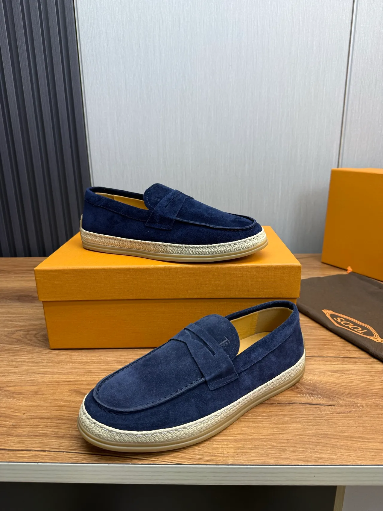 Tod's Penny Loafer Navy Beige Suede Upper Strap Loafer 4