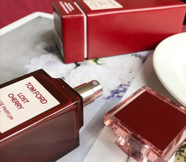 Tom Ford Lost Cherry Frasco de perfume quadrado de vidro transparente vermelho com tampa facetada perfume 3