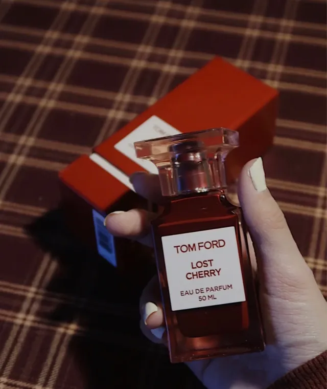 Tom Ford Lost Cherry Frasco de perfume quadrado de vidro transparente vermelho com tampa facetada perfume 6