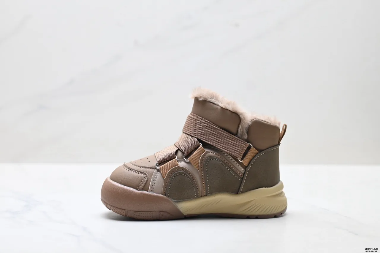 UGG Beige Brown Ankle-High Faux-Fur-Lined Snow Boots 13
