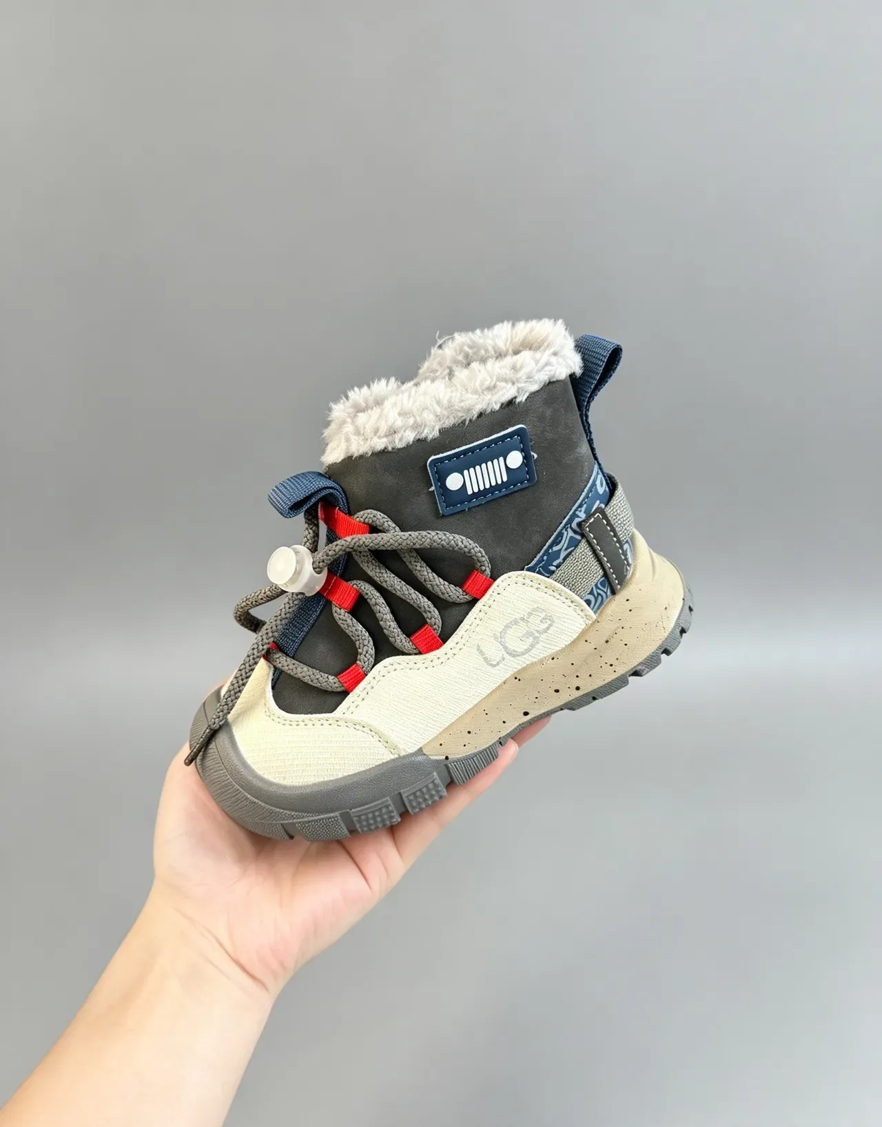 UGG Beige Gray Shearling-Lined Chunky Tread Sole Snow Boots 14