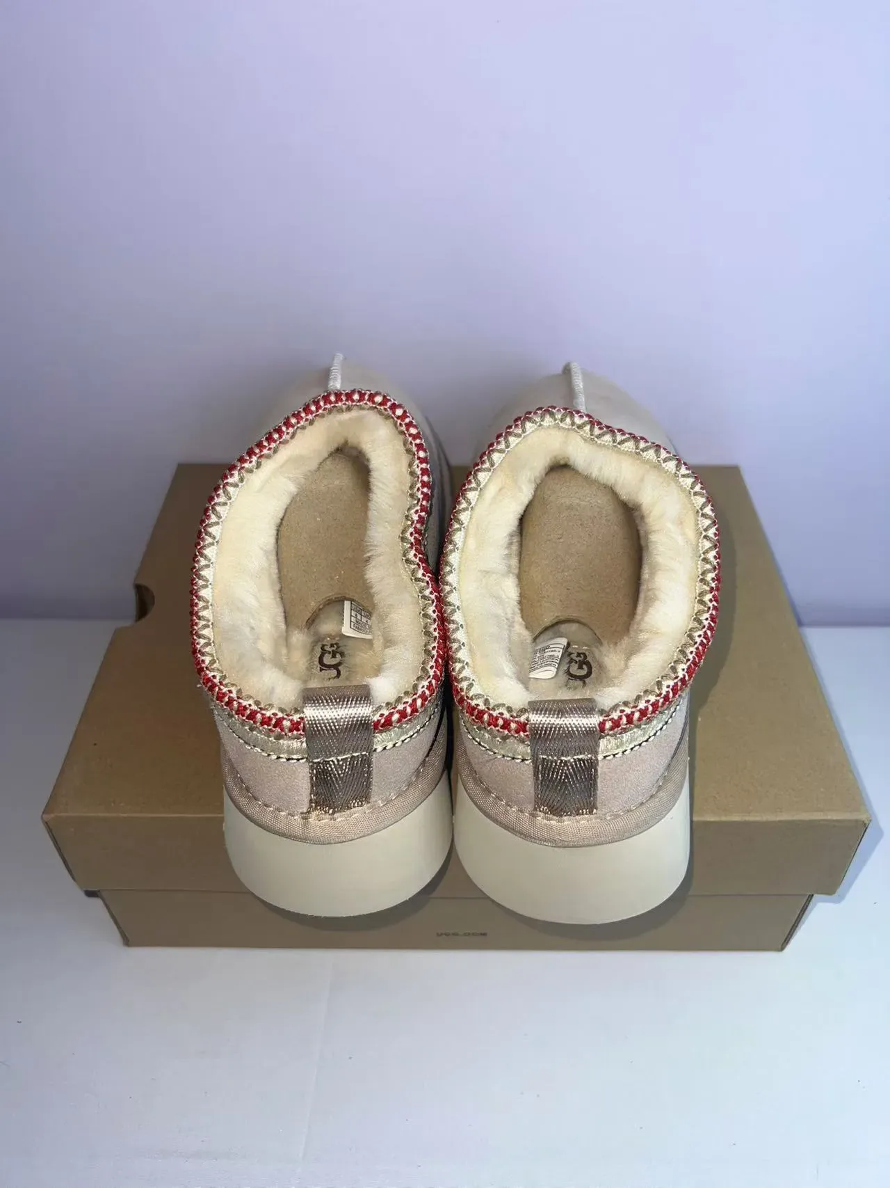 UGG Beige Red Platform Sole Shearling-Lined Casual Shoes 5