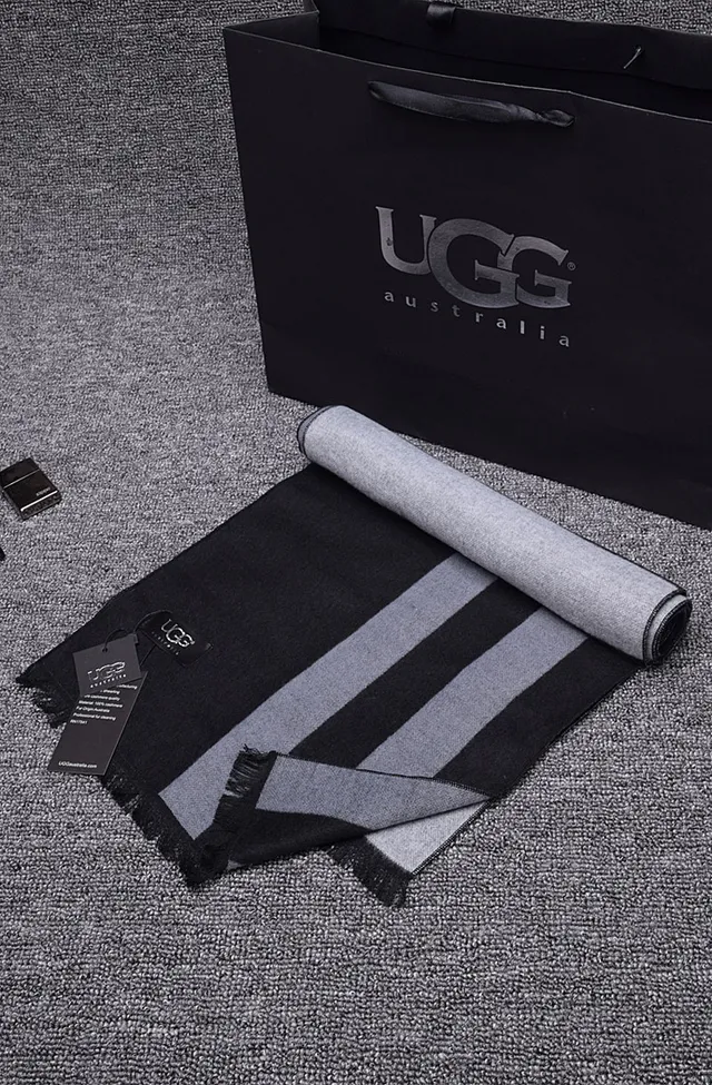 UGG কালো ধূসর রিবড নিট ফ্রিঞ্জ এজ ক্যাশমির স্কার্ফ 3