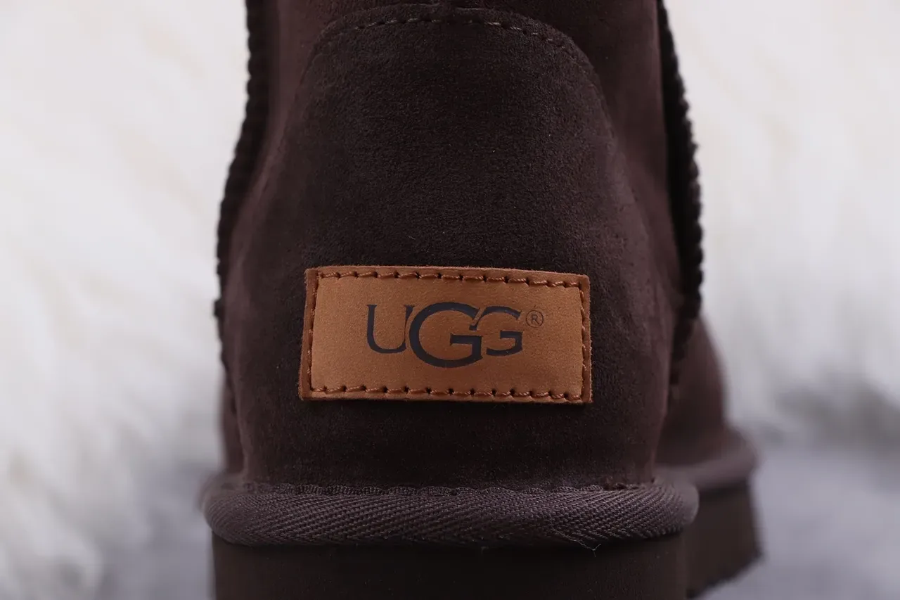 UGG 棕色黑色麂皮羊毛里膝靴 4