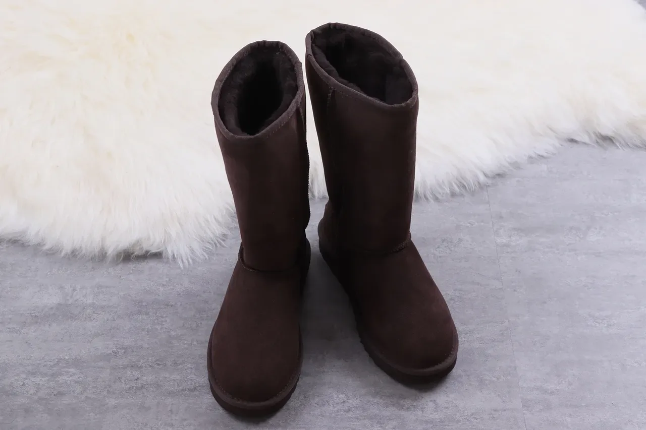UGG 棕色黑色麂皮羊毛里膝靴 10